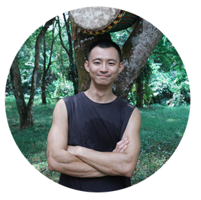 <b>About Chun Wai</b> <b>About Chun Wai</b>