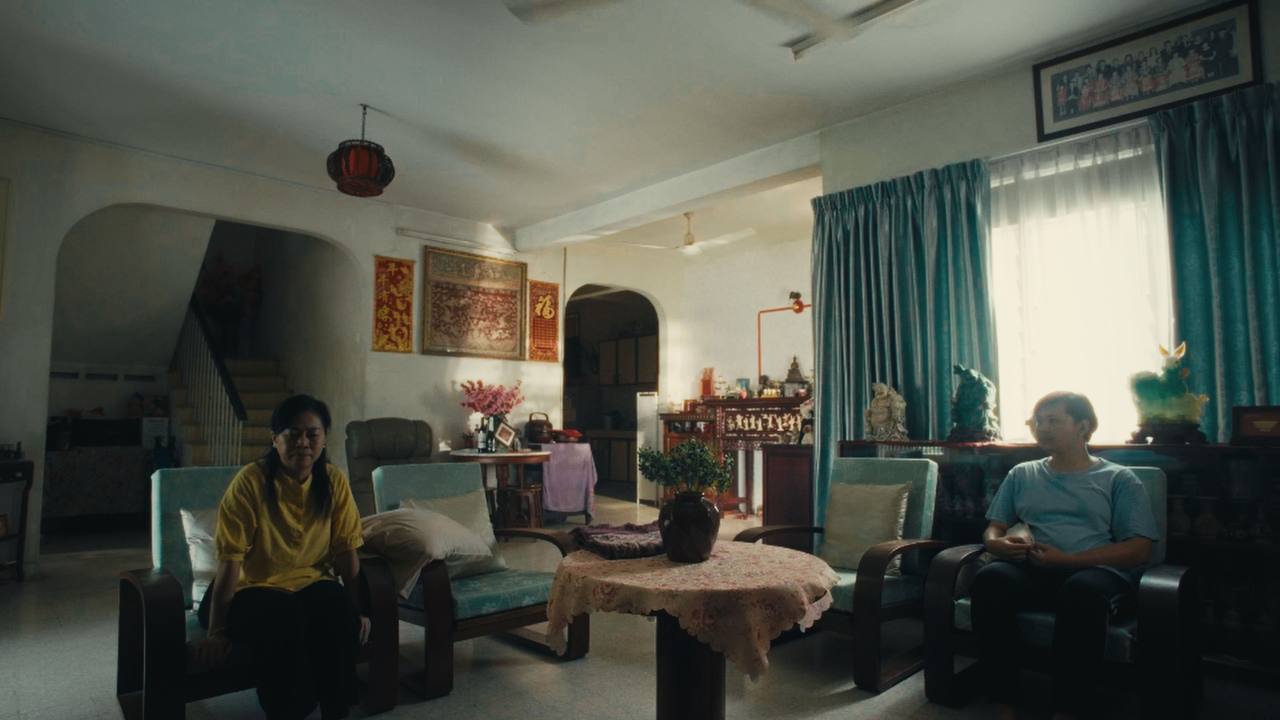 <i>A glimpse of Sorok Dalam Sarung Bantal</i>